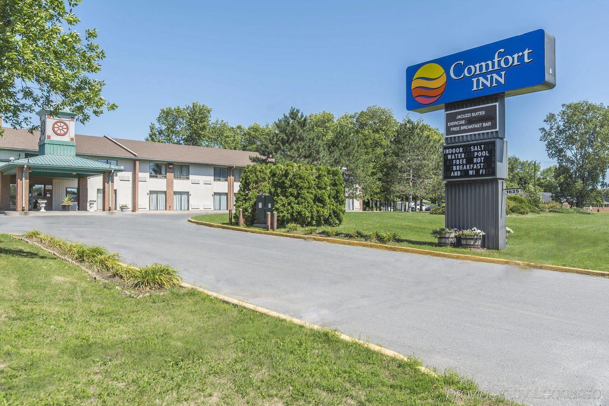 Comfort Inn Cornwall Exterior foto