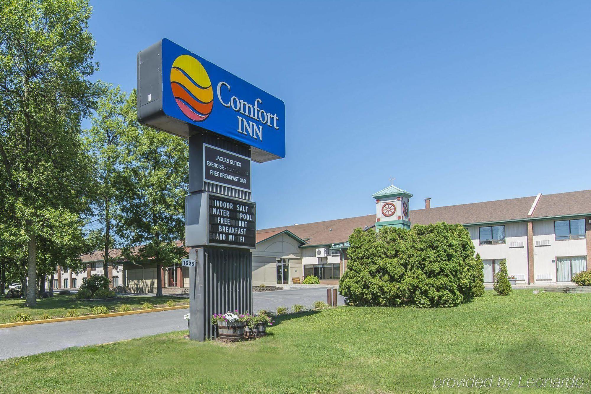 Comfort Inn Cornwall Exterior foto